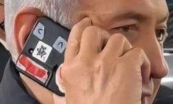 Katil Netanyahu'nun telefonunun kamerasını bantla kapattığı görüldü