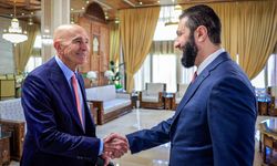 Suriye Cumhurbaşkanı Şara, Şam'da ABD'nin Suriye Özel Temsilcisi Barrack'la görüştü