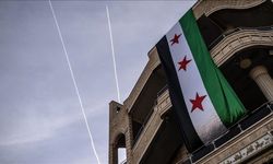 Suriye İçişleri Bakanlığı, YPG/SDG'nin serbest bıraktığı DEAŞ'lılarla ilgili soruşturmanın sürdüğünü duyurdu