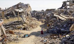 Katil İsrail ordusu, ateşkese rağmen Gazze Şeridi'nde hava ve kara saldırıları düzenledi