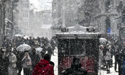 Yağmurla başlayıp 5 gün sürecek: Kar İstanbul'a geri dönüyor