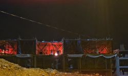 TOKİ Konya’da gece mesaisinde