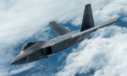 ABD F-22'lerinin, İsra*l'in güneyindeki üssün pistinde konuşlandığı görüntüler yayınlandı