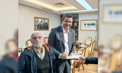 92 yaşındaki Rizeli Hacı Kemal Aydın, Saadet Partisi'ne katıldı