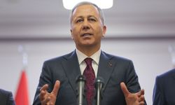 Bakan Yerlikaya: Kırmızı bültenle aranan 9, ulusal seviyede aranan 6 şüpheli Türkiye’ye getirildi