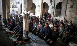 İsra*l’in saldırıları altındaki Gazze’de ramazan yokluk, korku ve ölüm tehdidi altında karşılandı