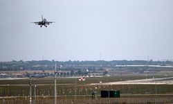 İncirlik Hava Üssü'nden canlı yayına 3 gözaltı