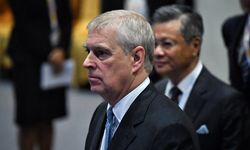 İngiltere Kralı Charles'ın kardeşi Prens Andrew gözaltına alındı
