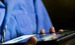 "Akıllı telefon kullanımı ve ailelerin yanlış tutumu kumar bağımlılığını artırıyor" uyarısı