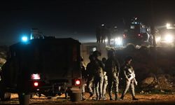 Filistinlilerin topraklarını gasbeden İsrailliler, Mesafir Yatta'da Filistinlilerin evlerini yaktı