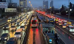 İstanbul'da trafik yoğunluğu yüzde 80'e kadar çıktı