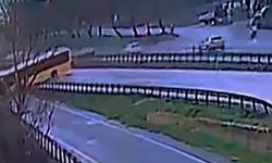 Büyükçekmece'de İETT otobüsü yol kenarındaki bariyere çarptı