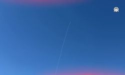 İran'dan İsrail'e fırlatılan füzeler Kudüs semalarında görüntülendi