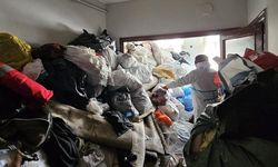 Bursa'da çöp ev temizliği: 4 kamyon tahliye edildi