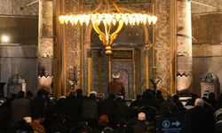 İstanbul'da ramazanın son teravih namazı eda edildi