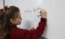 Okullarda ikinci ara tatil sonrası ilk ders zili çaldı