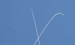 BAE, İran'dan bugün 13 balistik füze ve 27 silahlı insansız hava aracıyla saldırı düzenlendiğini açıkladı