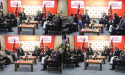 Saadet Partisi genel merkezi siyasi partileri ağırladı