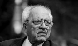 Sezai Karakoç İran hakkında konuşması : “Sizi tek başınıza bırakacaklar ve imha edecekler”