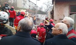 İstanbul Fatih’te doğalgaz patlaması: Saadet Partisi’nin heyeti bölgede incelemelerde bulundu