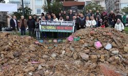 Ünye’de Molozlar Müze Oldu: Sahil Projesine Protesto