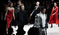 “Moskova Moda Haftası Görünürlüğü Fırsata Dönüştürmeye Yardımcı Oluyor”: Türk Tasarımcı Küresel Pazara Girişi Anlatıyor