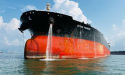 Ocean Thunder isimli Türk sahipli gemi Hürmüz Boğazı'nı geçti