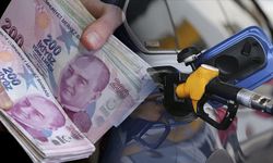 Pazartesi tabelaya yansıyacak: Motorine Cumhuriyet tarihinin en büyük zamlarından biri geliyor!