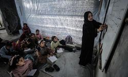 Gazzeli gönüllü öğretmenler bir neslin kaybolmaması için mücadele ediyor