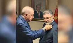 CHP’den istifa eden Serik Belediye Başkanı AK Parti’ye katıldı