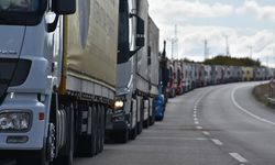 10 yıllık düğüm çözüldü: Türk tır şoförlerine vize kolaylığı