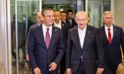 Özgür Özel ile Kılıçdaroğlu telefonda görüştü: Kurultay en uygun zamanda yapılacak iddiası