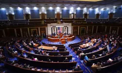 ABD Temsilciler Meclisi Trump'ın İran askeri yetkilerini kısıtlayan tasarıyı onayladı