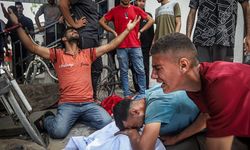 Katil İsrail'in Gazze'ye saldırılarında şehit sayısı 72 bin 996'ya yükseldi