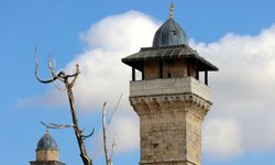Filistin: İsrail'in ezanları susturmayı öngören yasa tasarısı "dini savaş" ilanı
