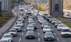 Otomobilde en çok tercih edilen renkler gri ve beyaz oldu