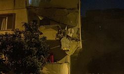 İstanbul'da 5 katlı binanın balkonunda çökme
