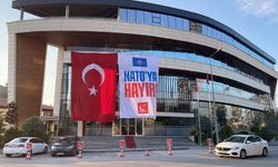 Saadet Partisi’nden "NATO’ya hayır" pankartı