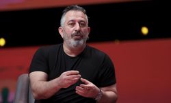 Çanakkale'de rahatsızlanan komedyen Cem Yılmaz'ın hastanedeki tedavisi sürüyor
