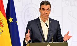 Sanchez: Düzensiz göçmenlerle ilgili dezenformasyonun arkasında İsrail ve Rusya var