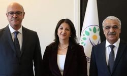 DEM Parti İmralı heyeti Öcalan'ın mesajını paylaştı: "Türkiye’nin önünde tarihsel bir fırsat bulunmaktadır"