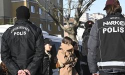 İstanbul'da sokak satıcılarına yönelik uyuşturucu operasyonunda 164 zanlı tutuklandı