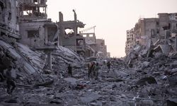 Katil İsrail'in Gazze Şeridi'ne düzenlediği saldırılarda şehit sayısı 74 bin 377'ye yükseldi