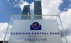 ECB yüksek enflasyona rağmen faizleri sabit tuttu