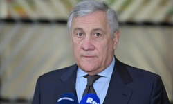 Tajani: Gerilimi düşürmek ve seyrüsefer özgürlüğünü güvence altına almak için birlikte çalışmak istiyoruz
