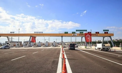 Mersin'de Çeşmeli-Taşucu Otoyolu'nun yapımı tamamlanan Kızkalesi kesimi trafiğe açıldı