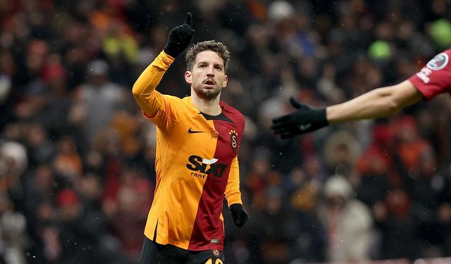 Dries Mertens Galatasaray ile sözleşme yeniledi: İşte yıllık maaşı