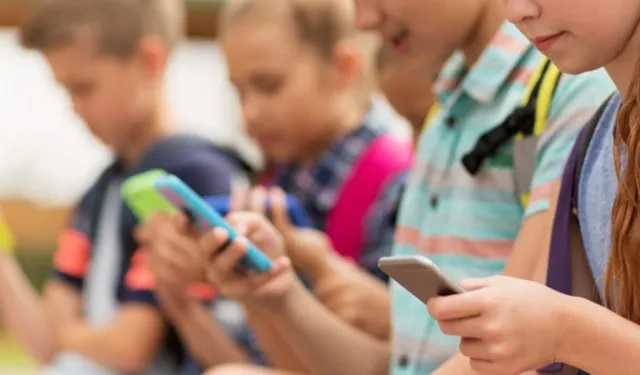 Yeni Zelanda'da okullara cep telefonu yasağı geliyor