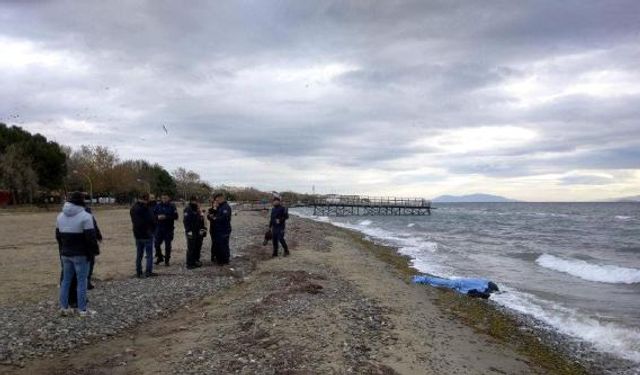 Şarköy sahilinde erkek cesedi bulundu