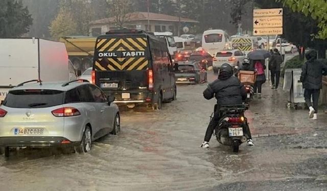 AKOM’dan İstanbullulara sağanak uyarısı